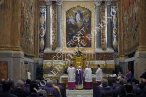 Benoît XVI célébre la Messe ad orientem